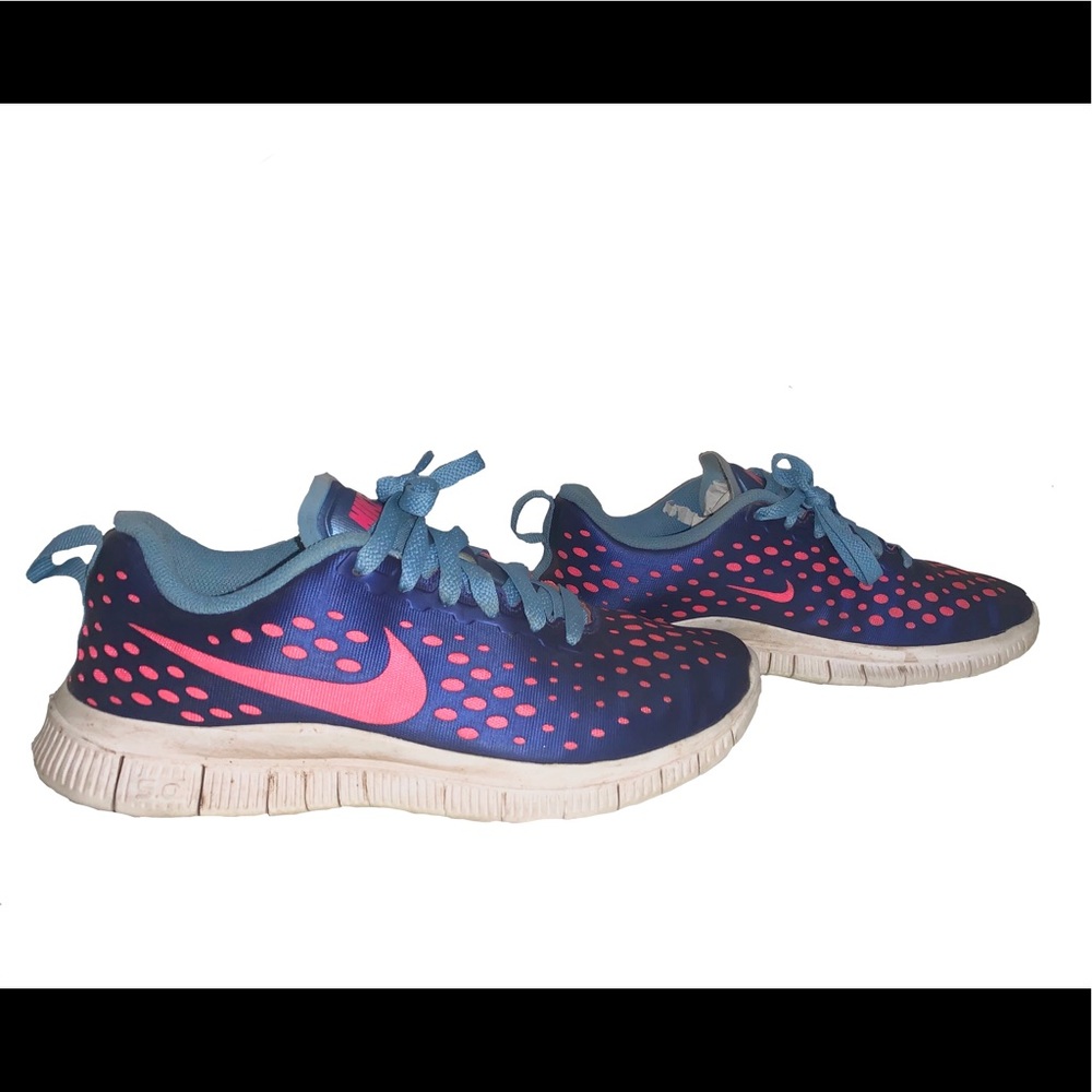 Running Shoes